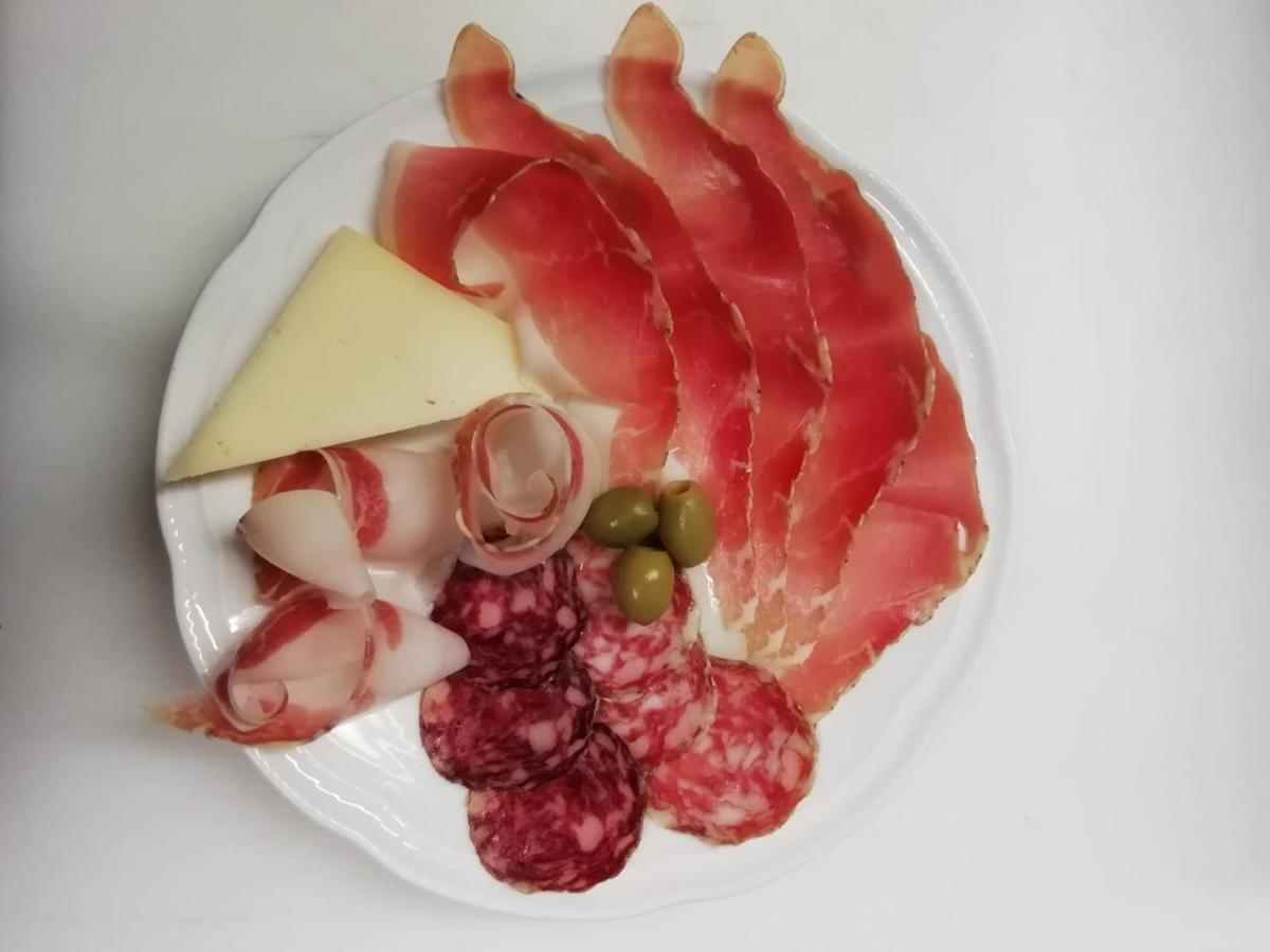 Al Fogolar Hotel Villa Santina Eksteriør billede